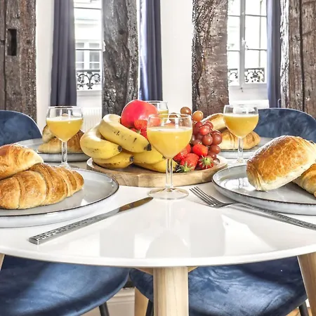 Appartamento Bnbnova - Le Marais & Place De La Republique - 2br Parigi