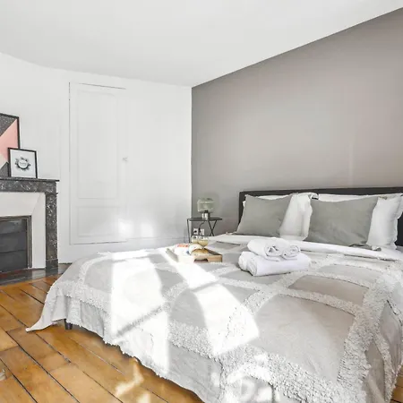 Bnbnova - Le Marais & Place De La Republique - 2br Appartamento